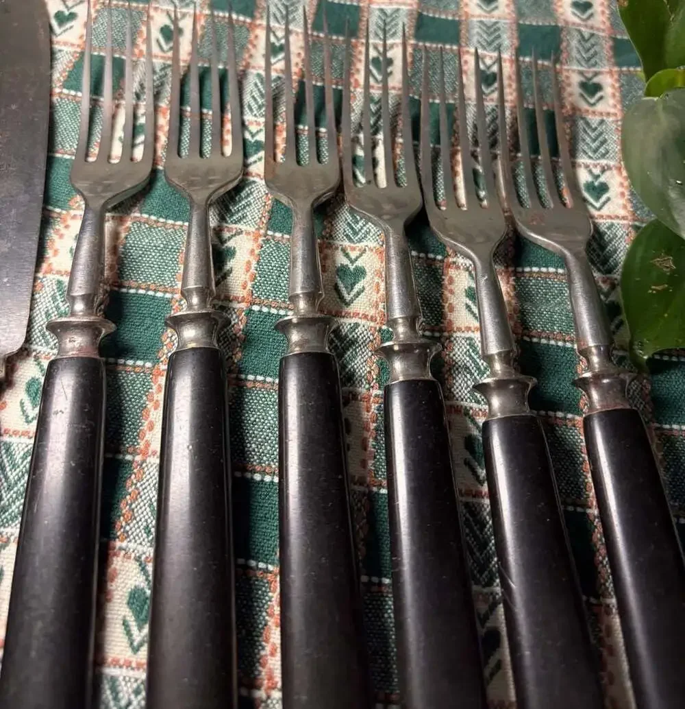 Antique Vintage Landers, Frary and Clark Knives & Forks 12 in a Set